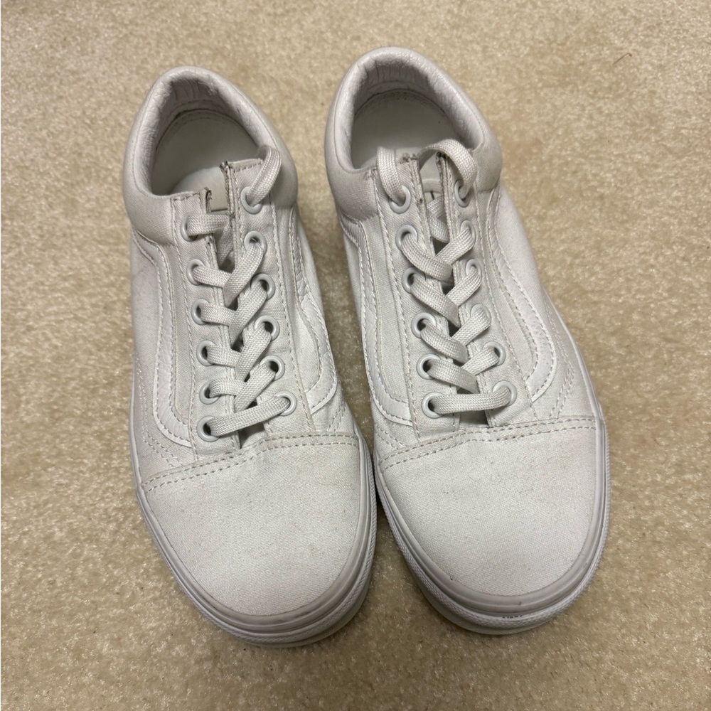 White old Skool vans